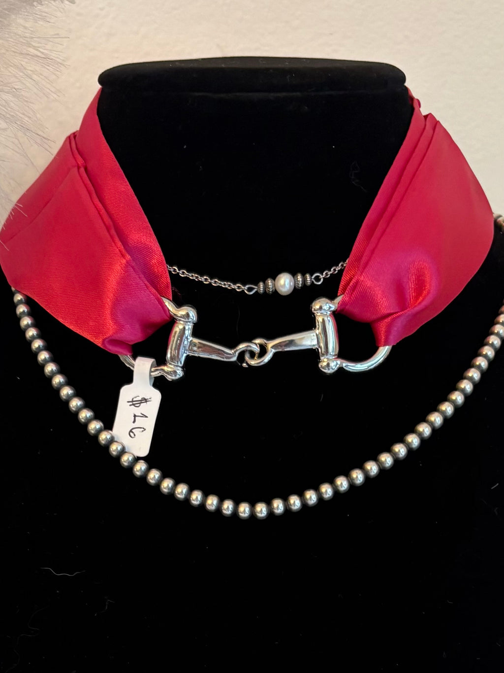 Snaffle Scarf Slide